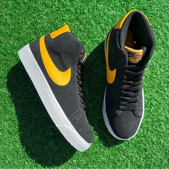 Nike Sb Zoom Blazer Mid Black / University Gold - Picture 5 of 13